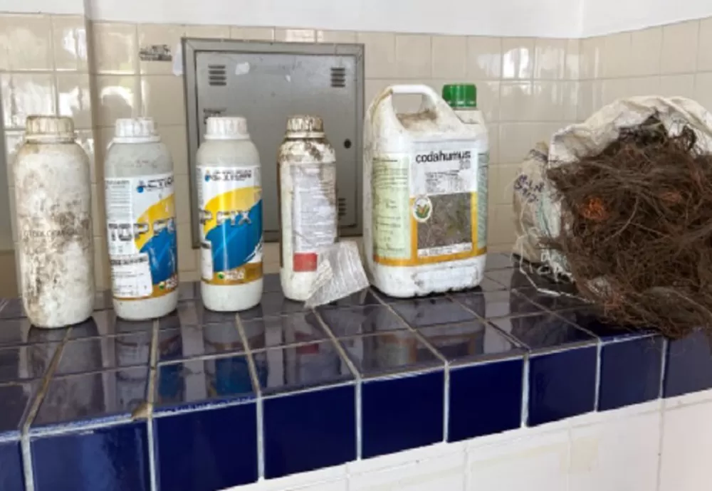 Polícia Militar inspeciona ferro velho em Brumado e conduz suspeito por receptação e estoque irregular de agrotóxicos