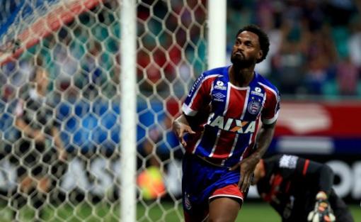 Em noite de estreias, Bahia vence o Atlético-GO na Fonte Nova 