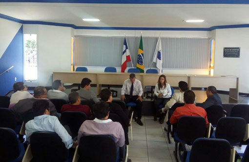 Planos de carreira e diretrizes estratégicas  foram discutidos com delegados em Brumado