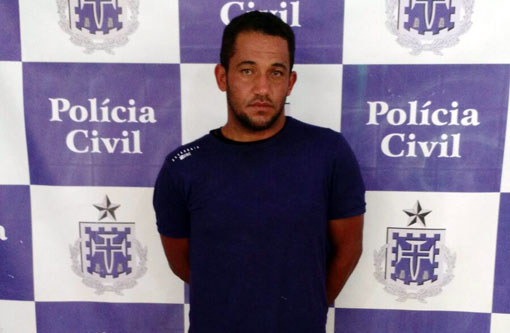 Homem que fugiu da cadeia de Presidente Jânio Quadros, na companhia de 'Corrozinho', se entregou na delegacia de Brumado