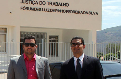 Empregados terceirizados de Brumado conquistam direitos, mas tem sofrido assédio moral