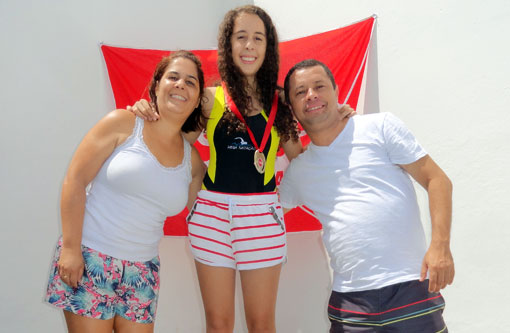 Genes Academia: atleta da Mega Natação de Caetité  fez o melhor tempo do feminino