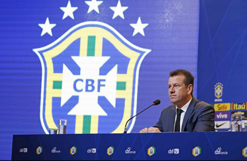 Dunga convoca a Seleção para jogos das Eliminatórias