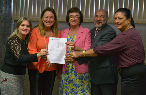 Comissão da Mulher aprova parecer do projeto de lei que dissemina serviços de prevenção e combate à violência