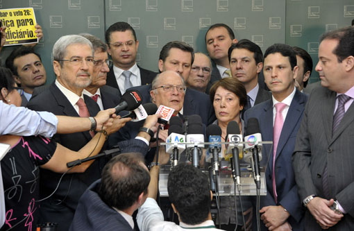 Pedido de impeachment contra Dilma é protocolado na Câmara dos Deputados