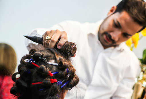 Brumadense Bruno Trindade inaugura espaço de beleza em São Paulo