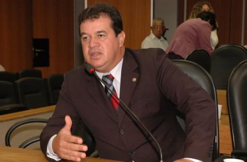 Deputado Marquinho Viana em discurso na AL protesta contra intervenção no PV da Bahia