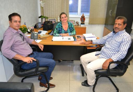 Deputada Ivana Bastos e vereador Édio discutem demandas para Brumado