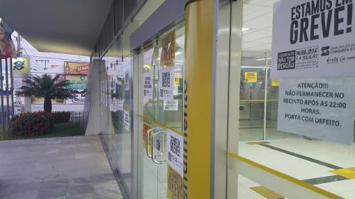 Bancários devem aceitar proposta de reajuste e encerrar greve nacional 