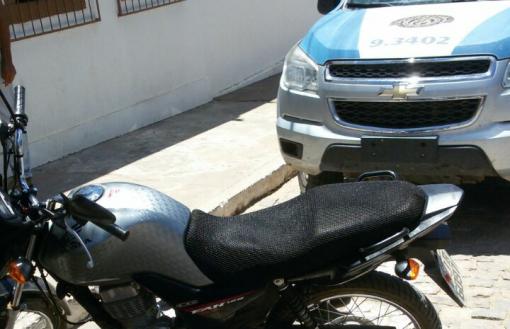 Aracatu: Polícia Militar apreendeu motocicleta de Vitória da Conquista  com restrição de roubo 