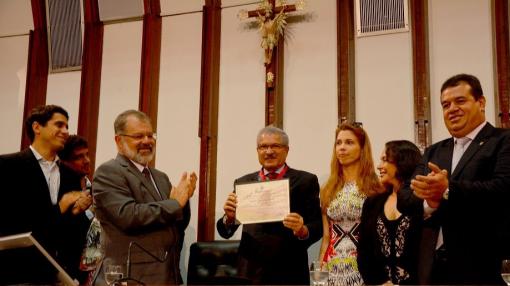 Deputado Marquinho Viana homenageia o deputado federal José Rocha com outorga da Comenda 2 de Julho