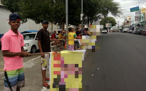 Eleições 2016: Candidatos começam fazer campanha com bandeiras na Avenida Centenário