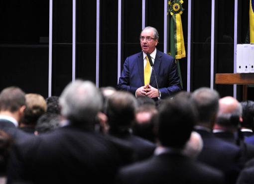Plenário da Câmara aprova cassação do mandato de Eduardo Cunha 