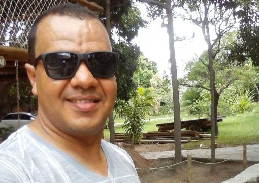 Brumado: Homem é  assassinado a tiros dentro de bar na Avenida Centenário