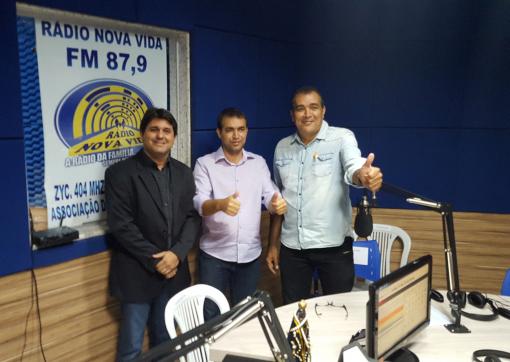  Brumado: Começa o debate eleitoral entre candidatos a prefeito na Rádio Nova Vida; candidato Eduardo Vasconcelos não compareceu