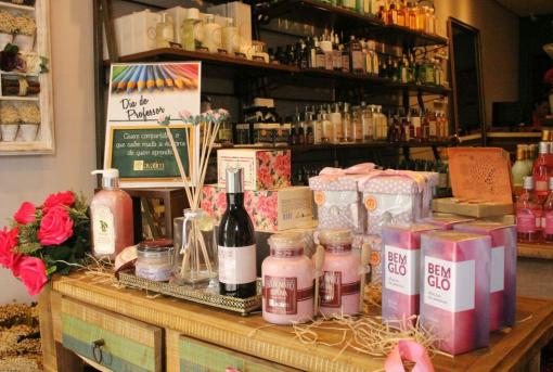 Loja Avatim homenageia os professores de Brumado