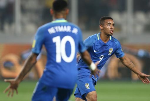 Brasil vence o Peru por 2x0 e fica perto da Copa do mundo 