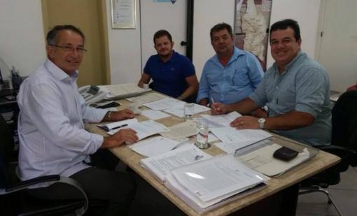 Deputado Marquinho Viana empenha-se para viabilizar obras para os municípios  