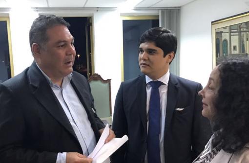 Em audiência com presidente do TJ-BA Léo Vasconcelos tem a confirmação de nomeação de novo magistrado para Brumado no mês de abril 