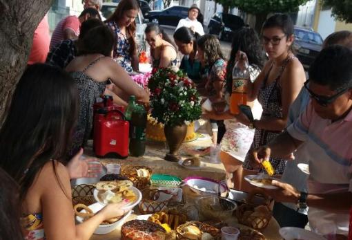 Brumado: 6ª edição do Café da Manhã em homenagem às mães da Rua Ester Gondim foi realizada 