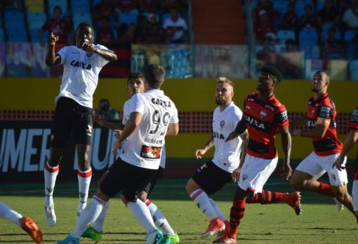 Vitória bateu o Atlético/GO, por 2 a 1, em Goiânia 