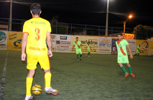 Começou o Campeonato de Futebol Society do Clube Social de Brumado