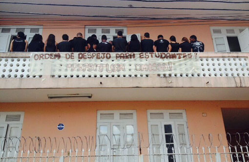 Livramento: Moradores da Casa do Estudante em Salvador lutam para manutenção do espaço