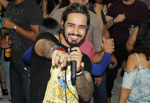 Chris Pimenta comandou mais uma 'Sextaneja' no Bar de Marcão; veja as fotos