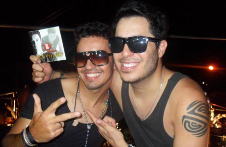 MÚSICA: ENCONTRO DA BANDA SEMLIMITE E TOMATE