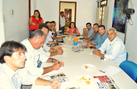 AVAMGRA: AGUIBERTO PARTICIPA DE REUNIÃO EM CONQUISTA