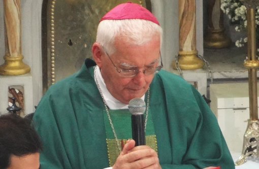 Caetité: Bispo Dom Ricardo sofre acidente de carro