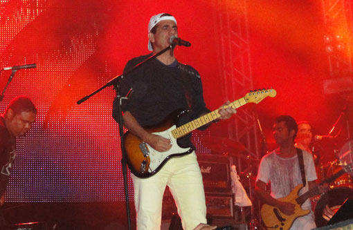 Música: Durval Lelys anuncia que Asa de Águia vai parar