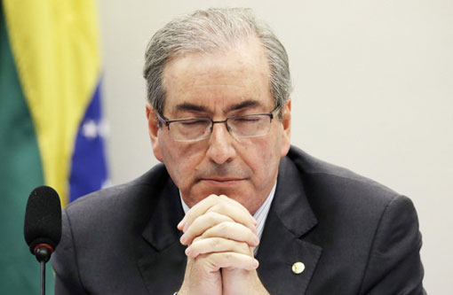 Ministro do STF determina afastamento de Cunha do mandato
