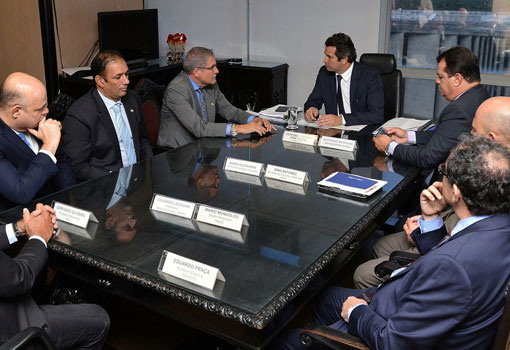 Deputado José Rocha defende maior rapidez nas obras da Fiol