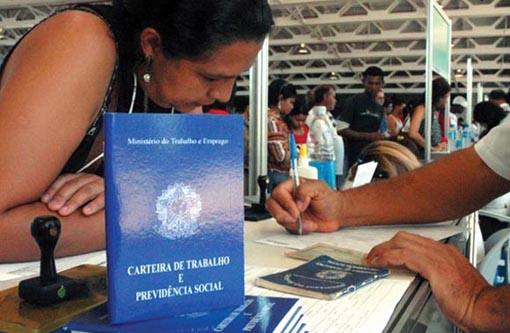 IBGE: Desemprego em 2013 é o menor dos últimos 11 anos