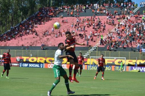 Série A: Vitória é derrotado pela Chapecoense jogando no Barradão