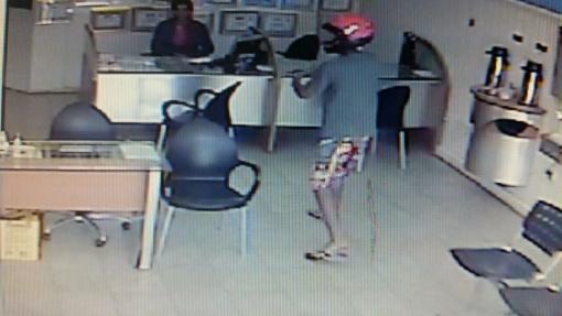 Brumado: Armado, bandido assalta escritório de funerária