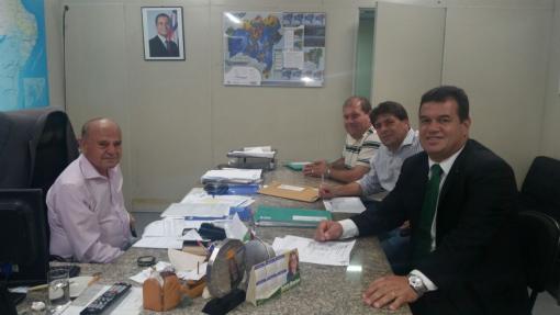 Aracatu: Marquinho Viana busca implantação de energia elétrica na zona rural e ruas da sede do município 