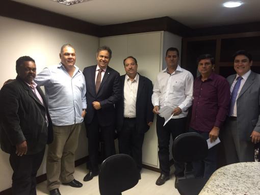 Vereadores brumadenses participam de reunião na governadoria do Estado solicitando ampliação de sistemas de abastecimento de água 