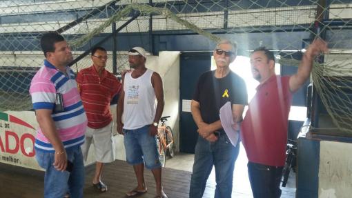 Brumado: vereador Rey de Domingão visita ginásio de esportes com prefeito e busca melhorias para o local 