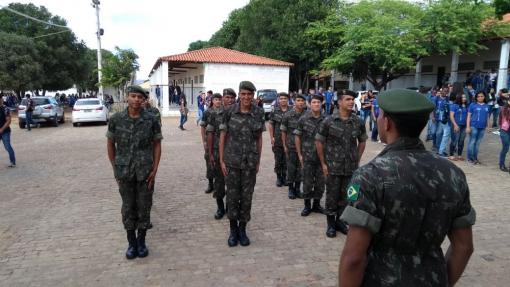Brumado: Tiro de Guerra 06/024 realiza atividades em alusão a Semana da Pátria em escolas do município 