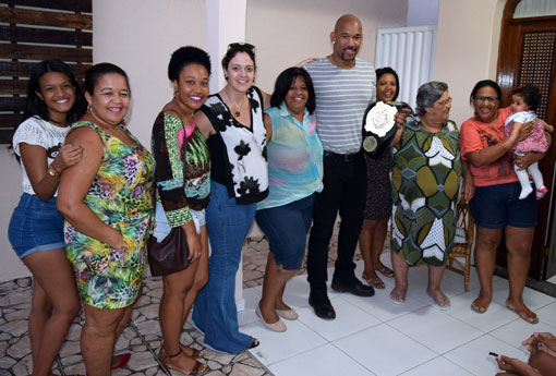 Em Brumado, João Almeida 'Izidoro' agradece apoio dos brumadenses após conquistar o cinturão dos pesos pesados do Jungle Fight