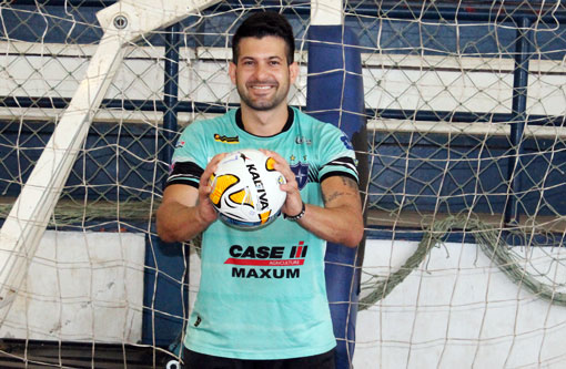 Jogador brumadense Jonathan integrante do LEM Vento em Popa Janjar Futsal fala sobre o jogo contra o Juventude e sua carreira