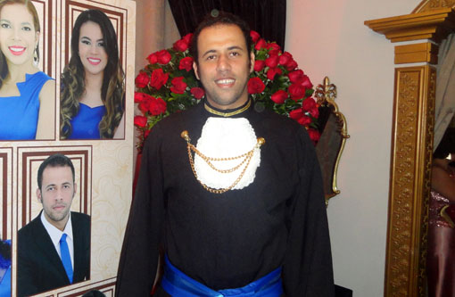 Familiares parabenizam Lucas Santos pela formatura em Psicologia