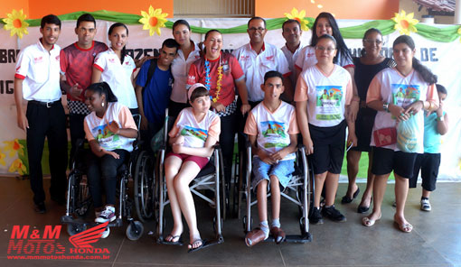 Brumado: Equipe M & M Motos participou do encerramento da 'semana nacional da pessoa com deficiência na APAE'