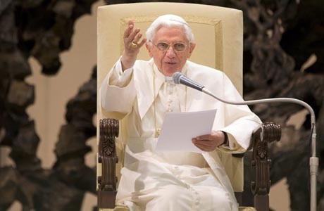 PAPA BENTO XVI ANUNCIA QUE DEIXARÁ O PONTIFICADO