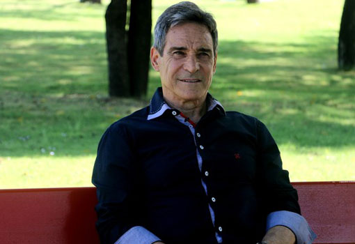 Paulo César Carpegiani assina com o Bahia