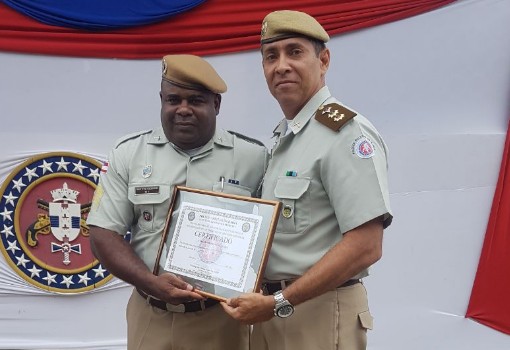 Cleber Ribeiro de Oliveira formou-se no Curso Especial de Formação de Sargentos da Polícia Militar