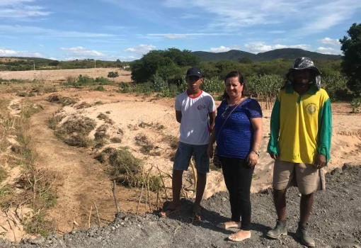 Aracatu: prefeita visitou obras que vão amenizar a situação da seca na região 