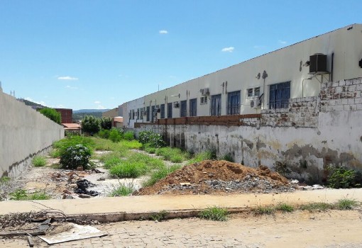 Brumado: rua será criada   entre a Câmara de Vereadores e o Colégio Nice Públio